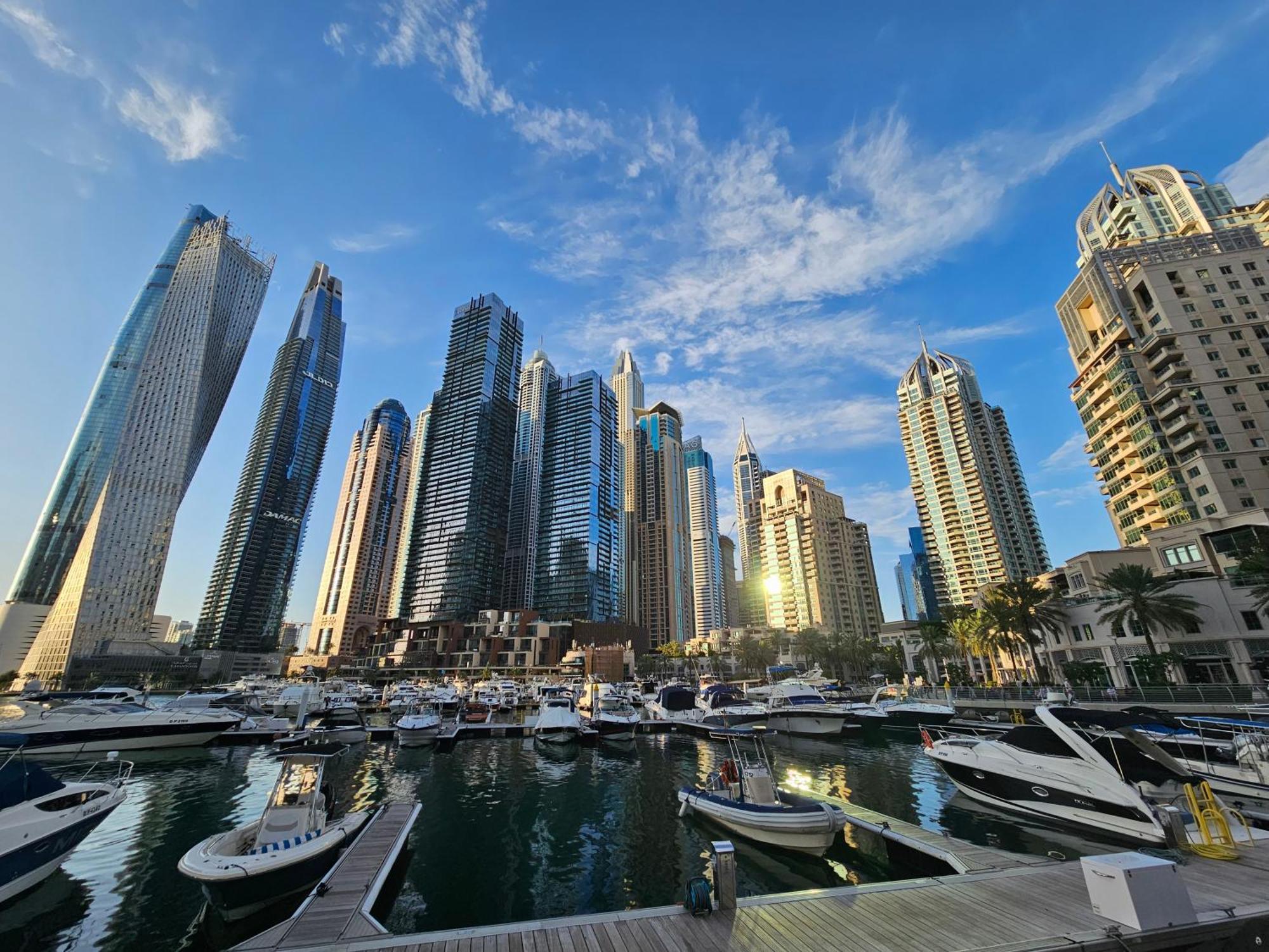 Super Host At Highest Residential Tower In The World, Private Rooms In A Shared Apartment دبي المظهر الخارجي الصورة