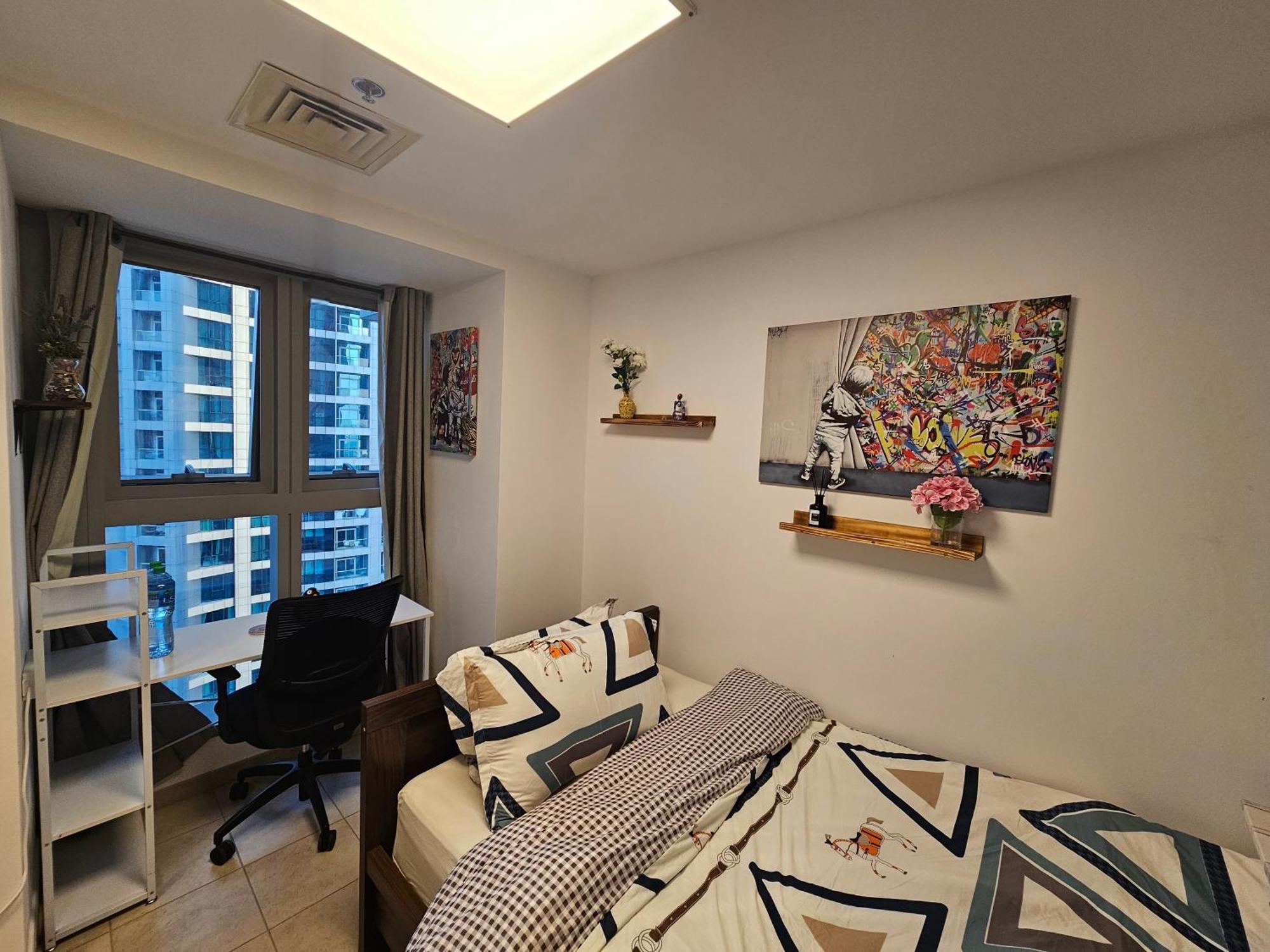 Super Host At Highest Residential Tower In The World, Private Rooms In A Shared Apartment دبي الغرفة الصورة