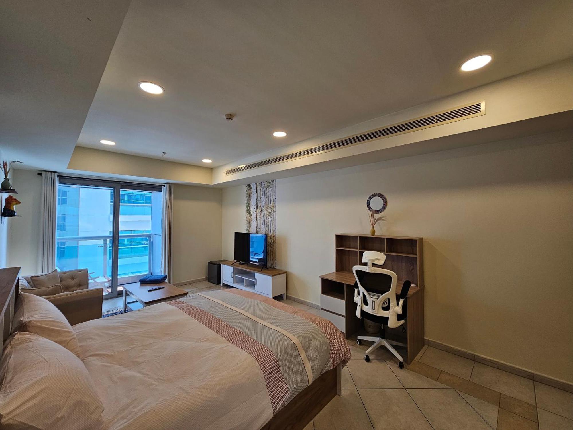 Super Host At Highest Residential Tower In The World, Private Rooms In A Shared Apartment دبي الغرفة الصورة
