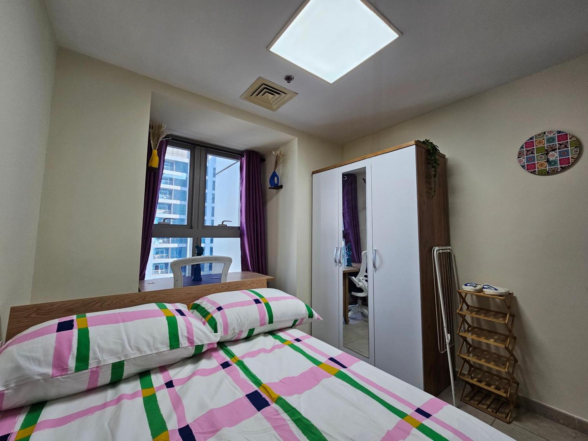 Super Host At Highest Residential Tower In The World, Private Rooms In A Shared Apartment دبي الغرفة الصورة